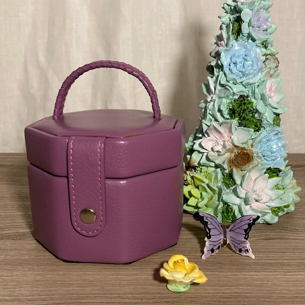 Guang Tong leather jewelry box Purple Hexagonal New no box